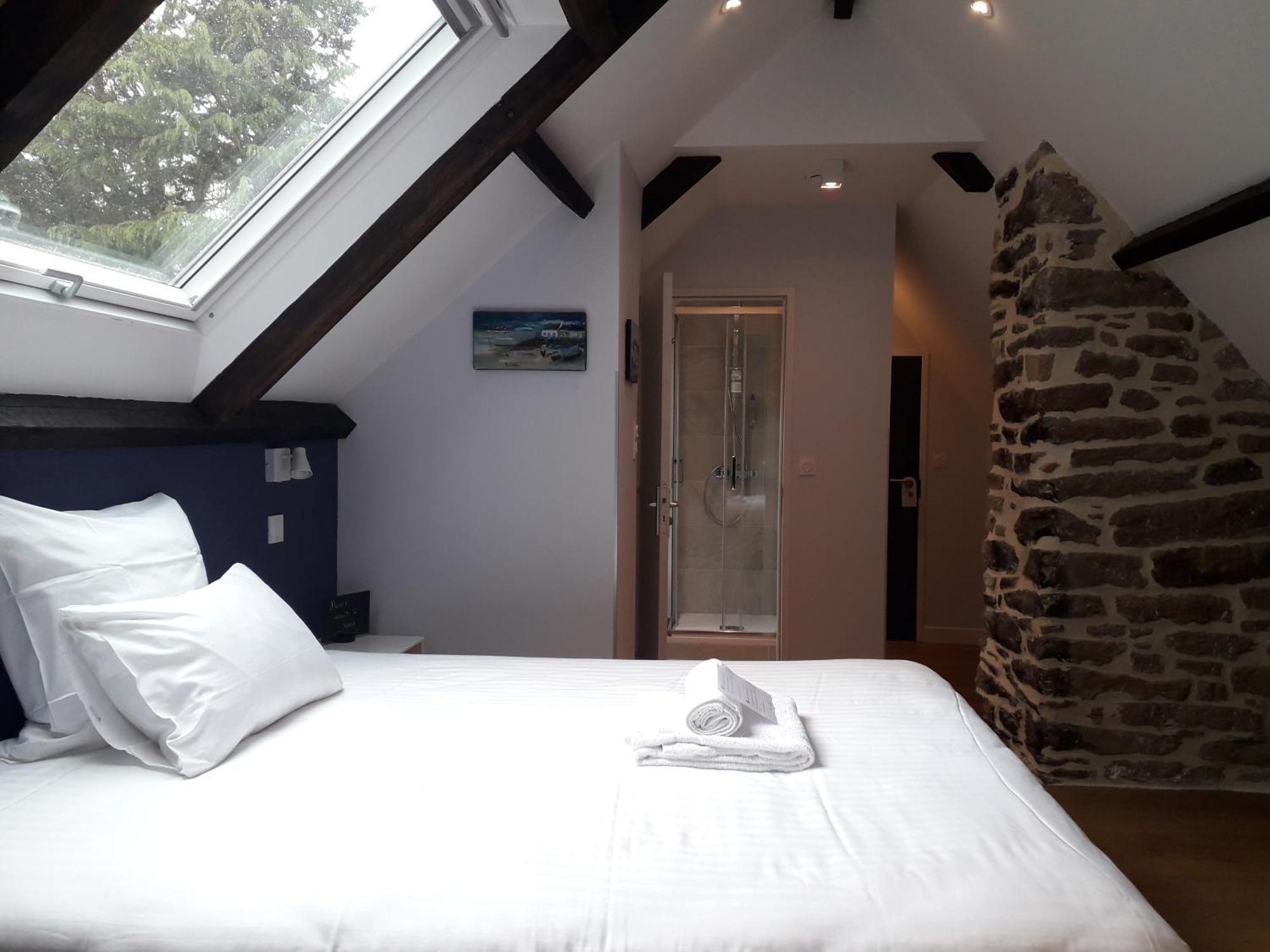Manoir Du Moustoir - Hotel Les Empreintes Saint-Évarzec Exteriör bild