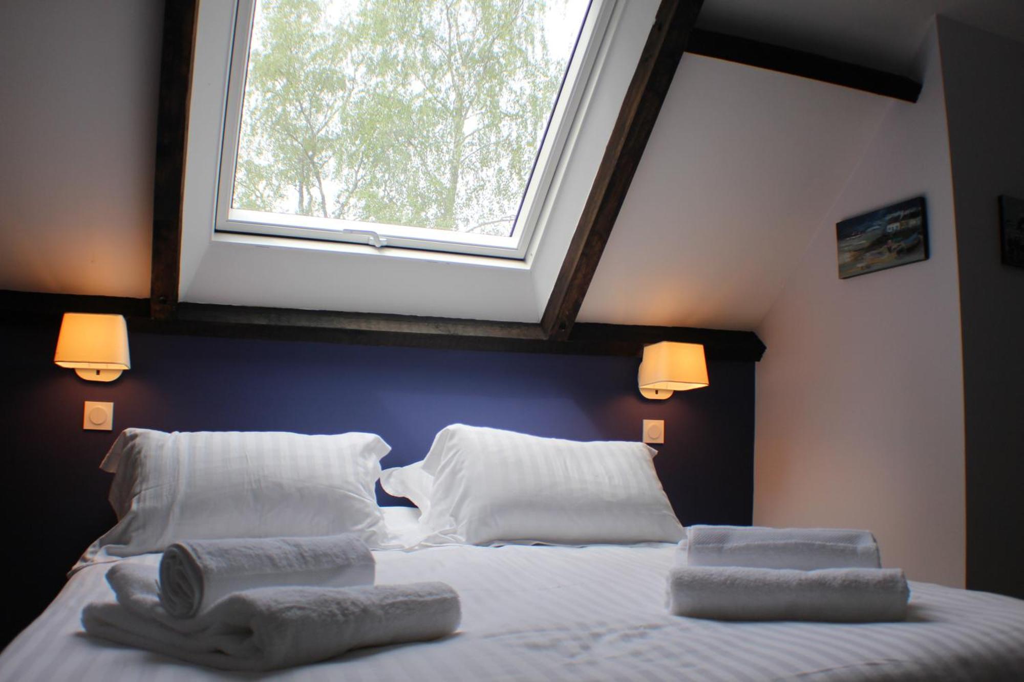 Manoir Du Moustoir - Hotel Les Empreintes Saint-Évarzec Exteriör bild