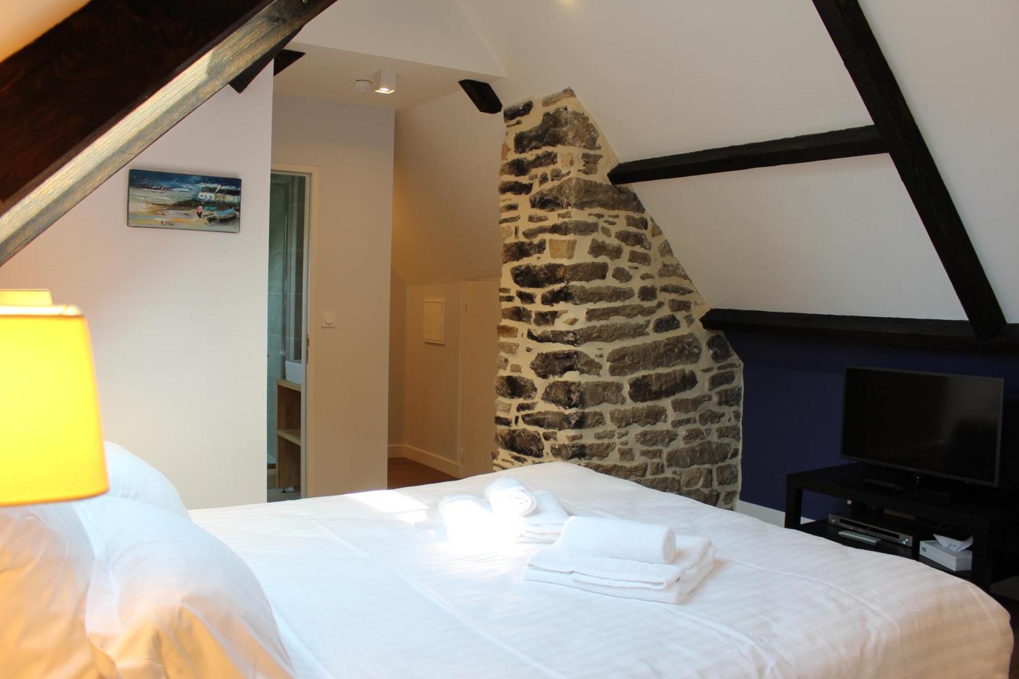 Manoir Du Moustoir - Hotel Les Empreintes Saint-Évarzec Exteriör bild