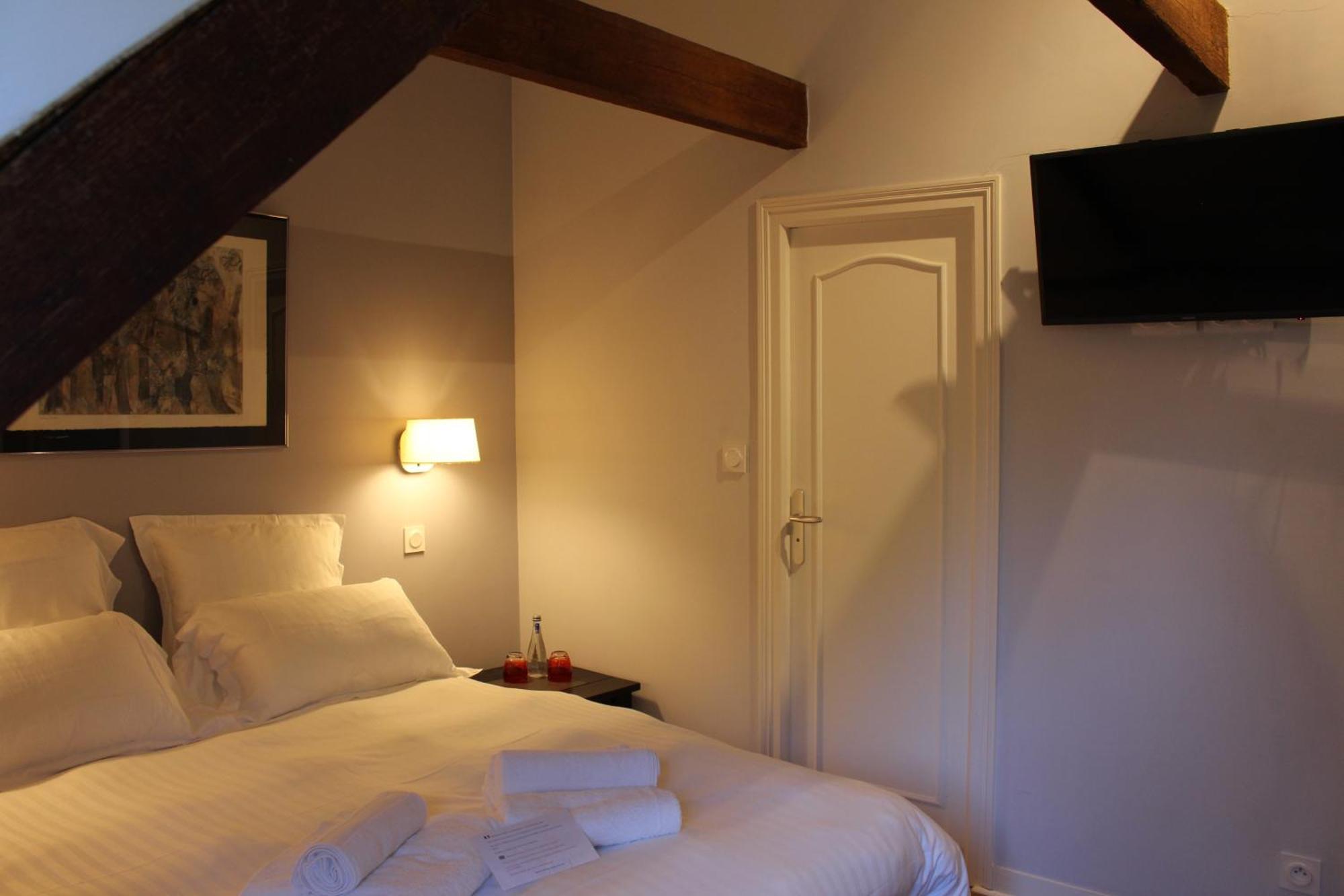 Manoir Du Moustoir - Hotel Les Empreintes Saint-Évarzec Exteriör bild