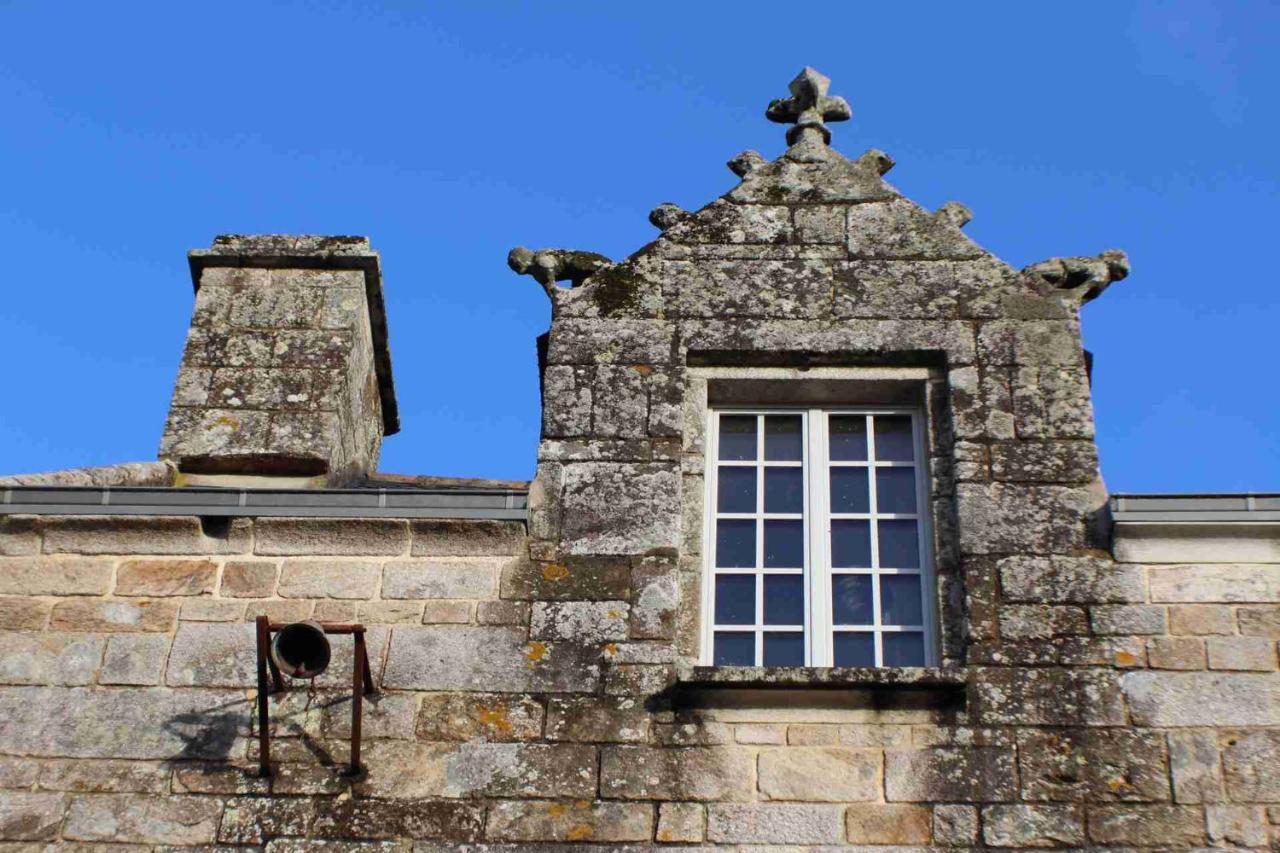 Manoir Du Moustoir - Hotel Les Empreintes Saint-Évarzec Exteriör bild