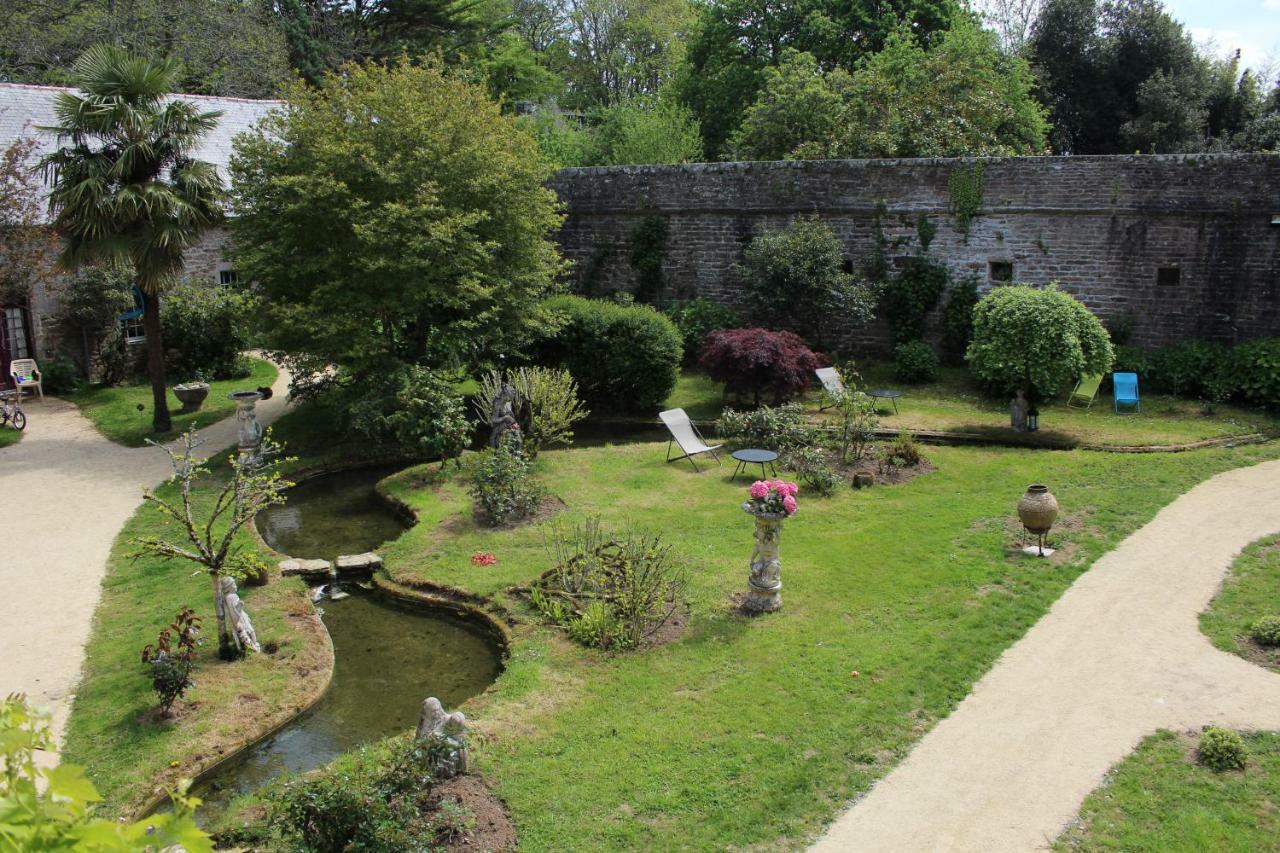 Manoir Du Moustoir - Hotel Les Empreintes Saint-Évarzec Exteriör bild
