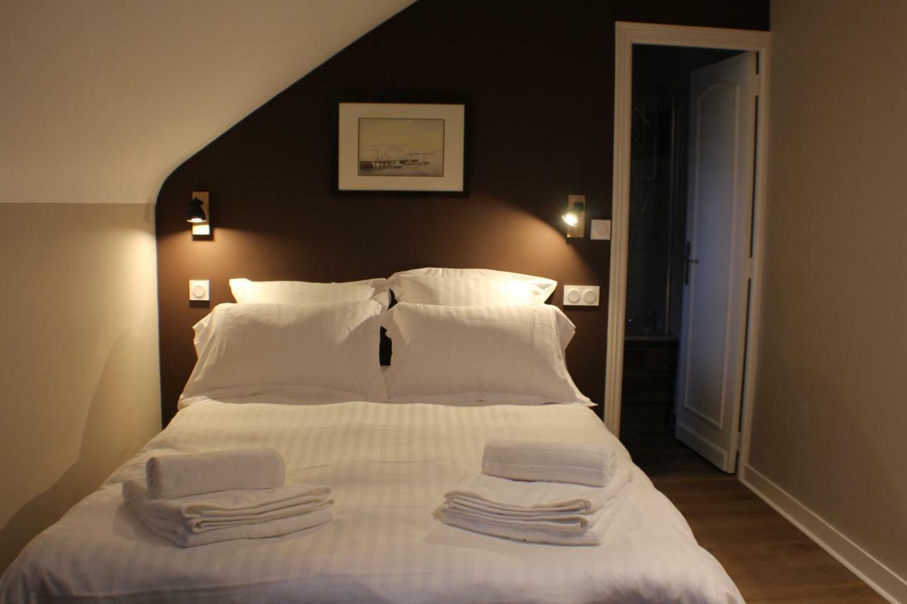 Manoir Du Moustoir - Hotel Les Empreintes Saint-Évarzec Exteriör bild