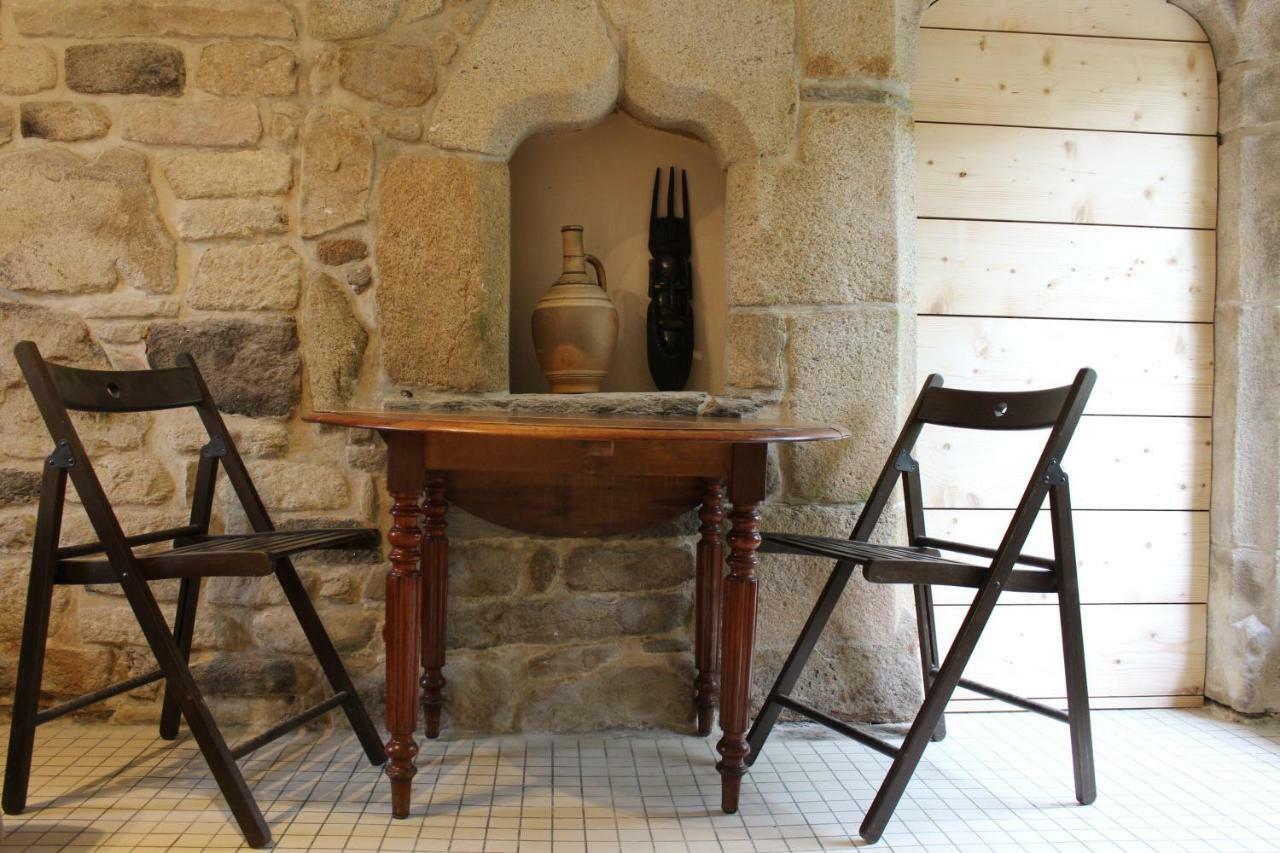 Manoir Du Moustoir - Hotel Les Empreintes Saint-Évarzec Exteriör bild